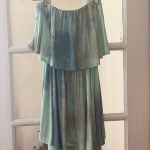 tie-dye strapless sundress